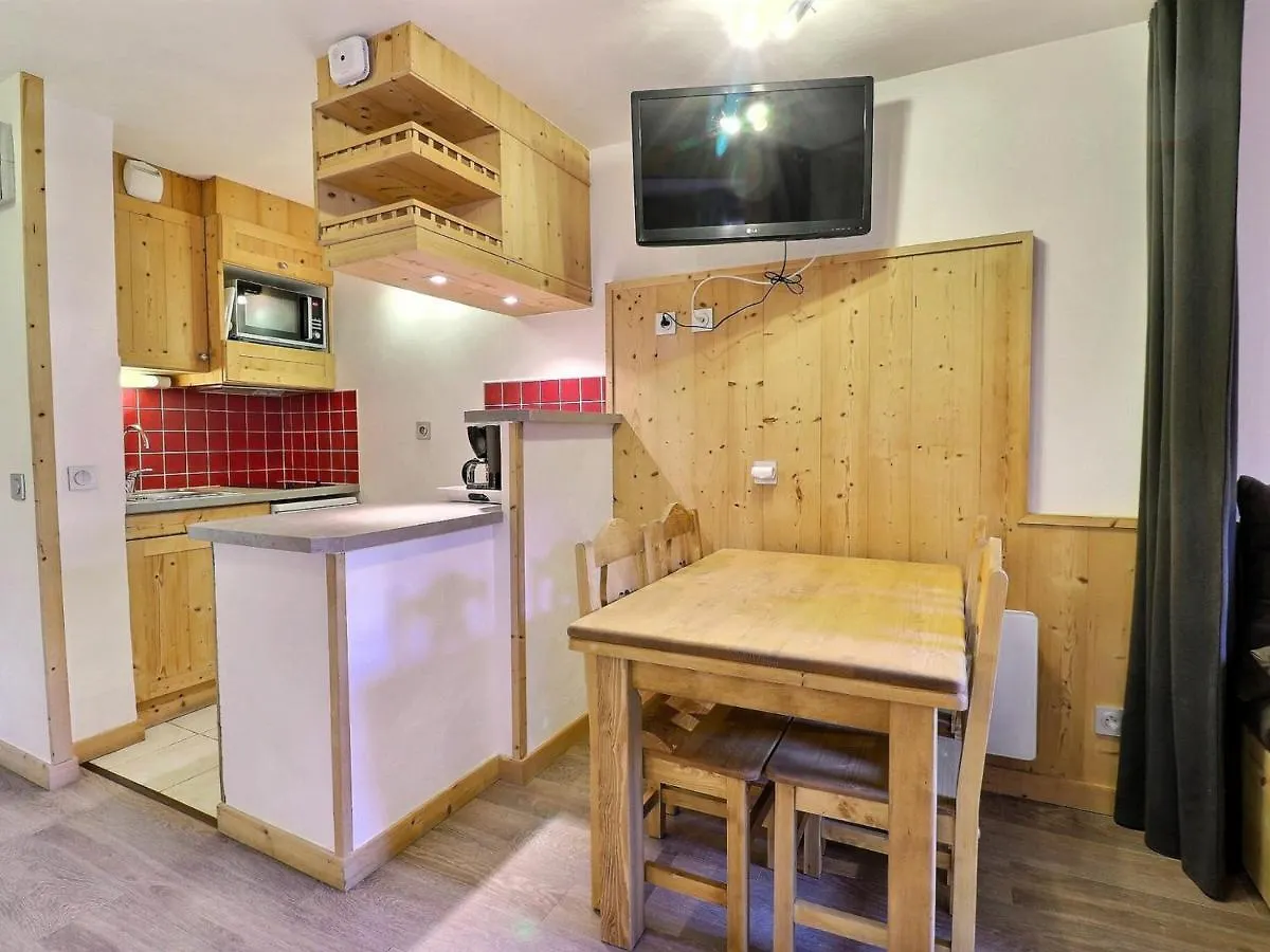 Studio 3* Pour 4 Pers. Avec Balcon, Skis Aux Pieds, Proche Commerces Et Remontees Mecaniques - Fr-1-182-193 Les Allues