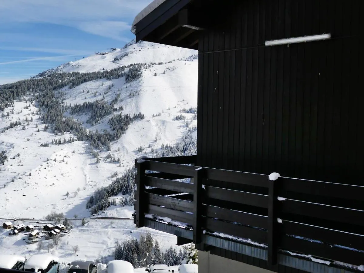 Apartment Studio 3* Pour 4 Pers. Avec Balcon, Skis Aux Pieds, Proche Commerces Et Remontees Mecaniques - Fr-1-182-193 Les Allues France