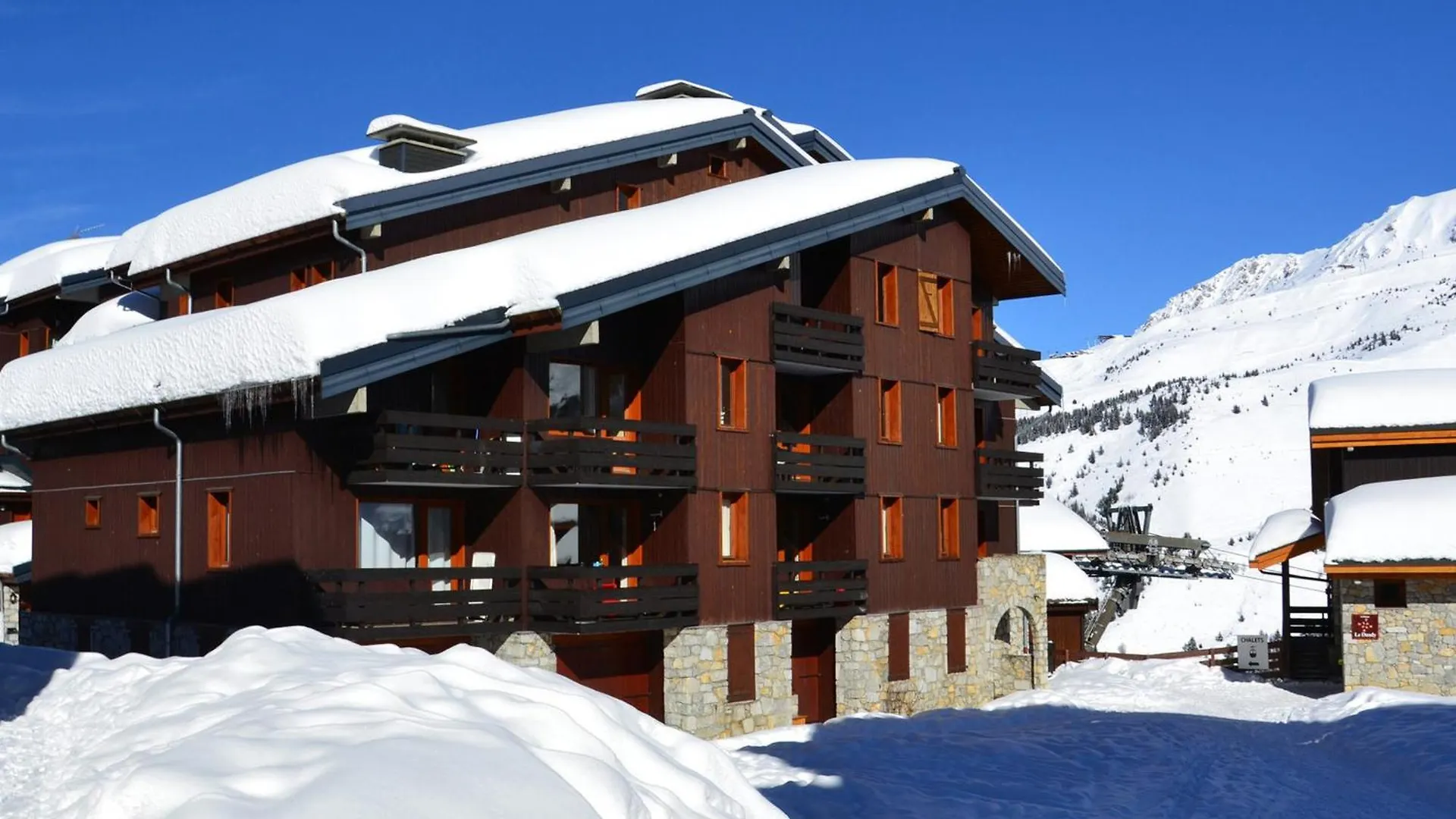 Studio 3* Pour 4 Pers. Avec Balcon, Skis Aux Pieds, Proche Commerces Et Remontees Mecaniques - Fr-1-182-193 Les Allues 0*,  France