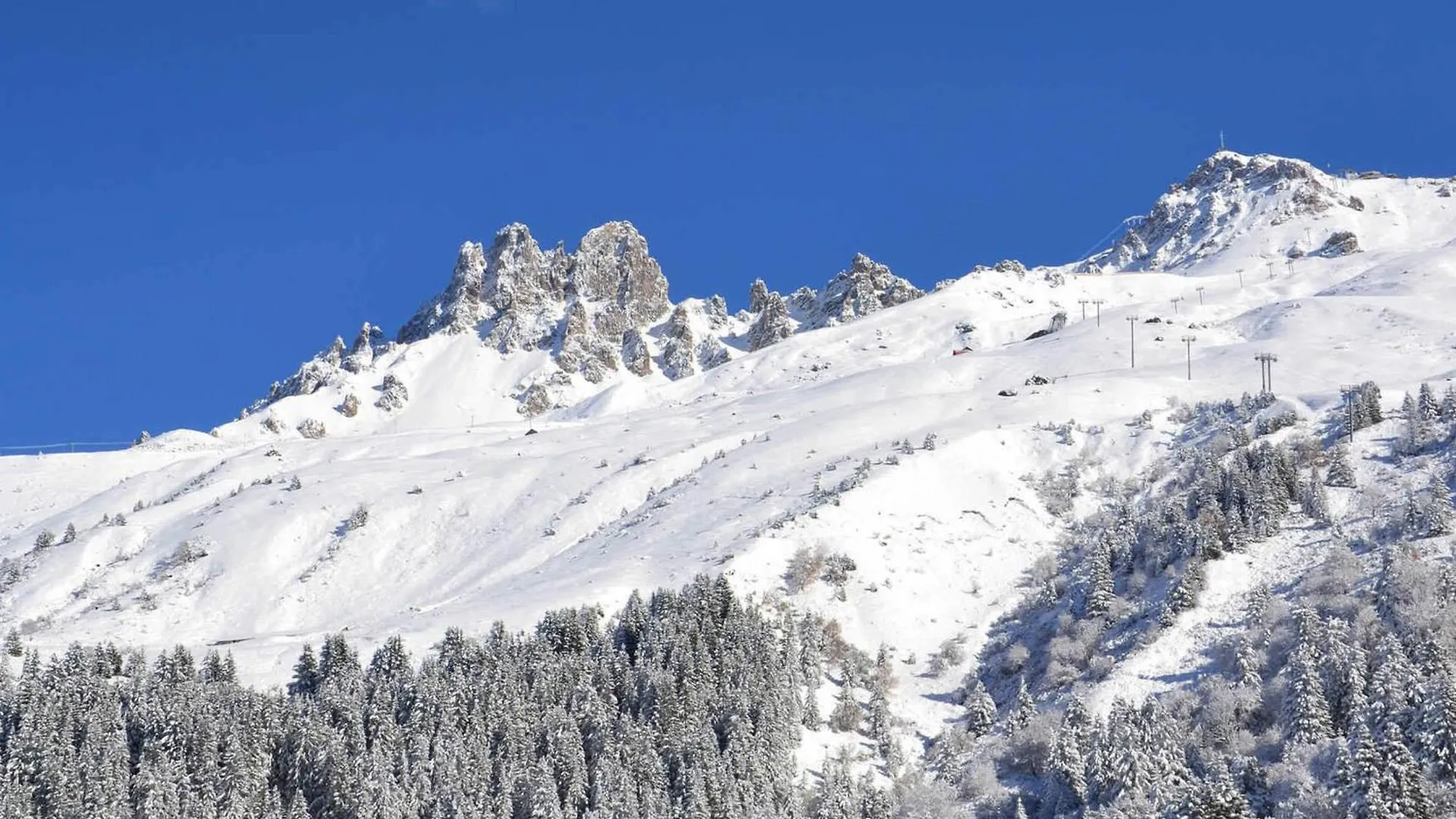 Studio 3* Pour 4 Pers. Avec Balcon, Skis Aux Pieds, Proche Commerces Et Remontees Mecaniques - Fr-1-182-193 Les Allues France
